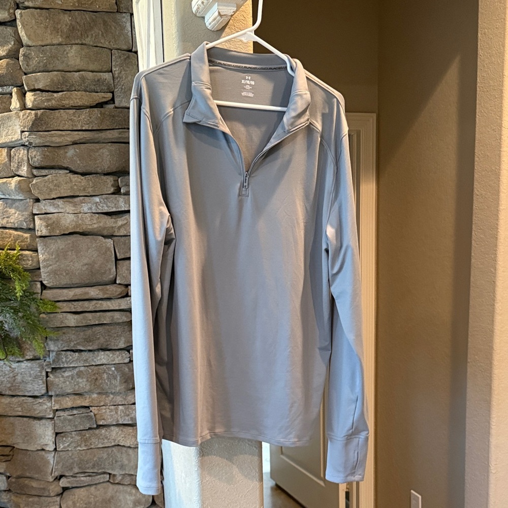 Under Armour Light Gray Men's Sweatshirt